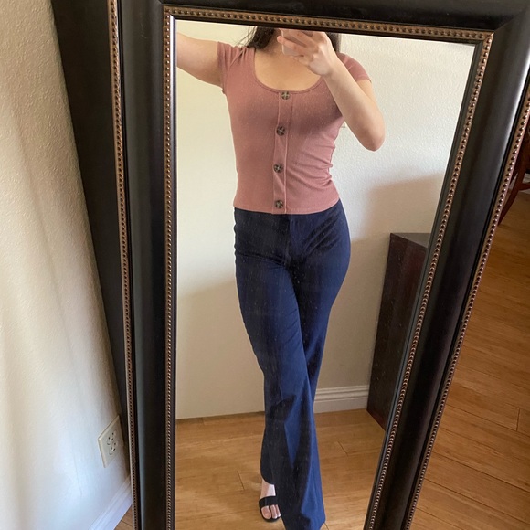 Cute Pale Pink Top! - Picture 3 of 5